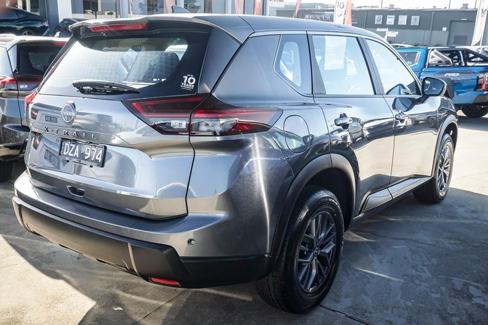 2025 Nissan X-TRAIL ST