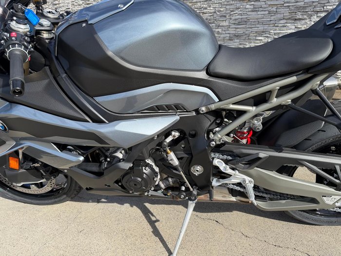 2025 BMW S 1000 R Sport