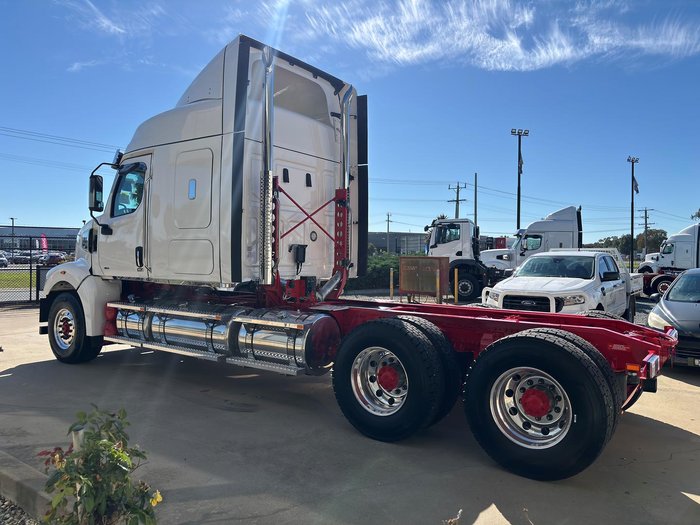 2025 Western Star 48X White