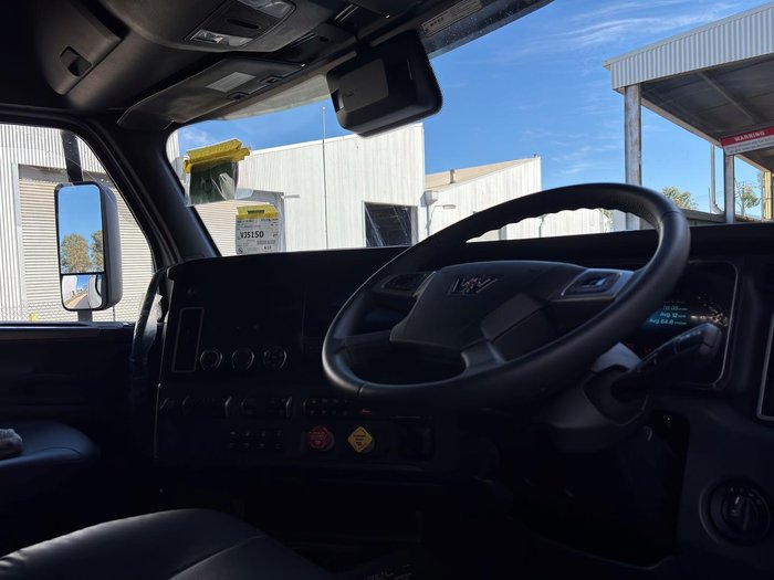 2025 Western Star 48X White