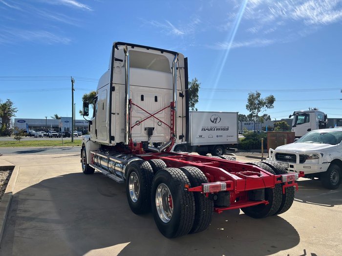 2025 Western Star 48X White