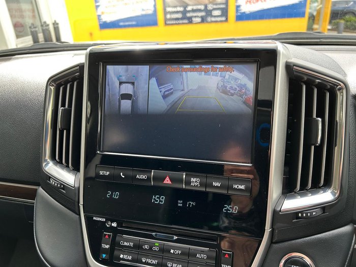 2019 Toyota Landcruiser Sahara