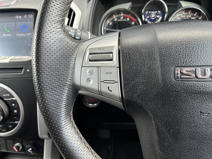 2020 Isuzu MU-X LS-T