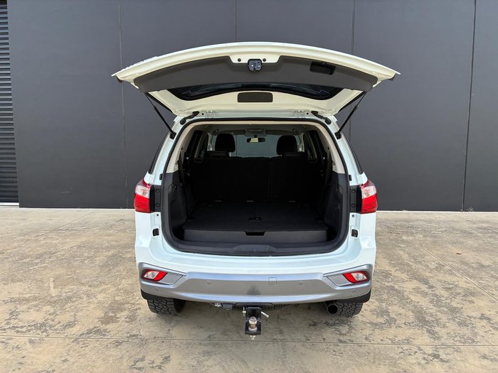 2020 Isuzu MU-X LS-T