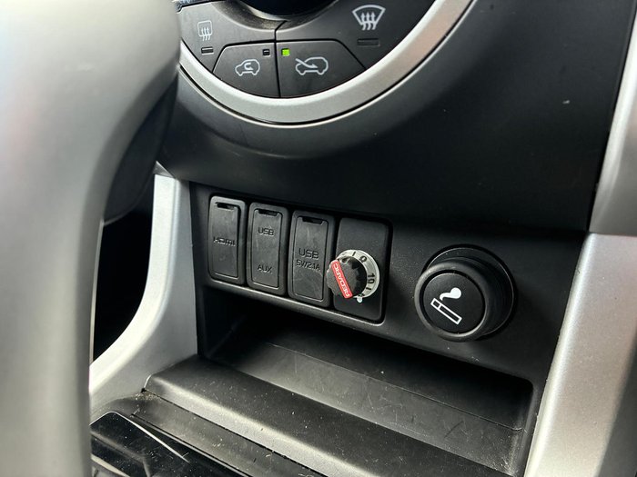 2020 Isuzu MU-X LS-T