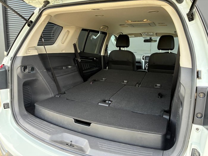 2020 Isuzu MU-X LS-T