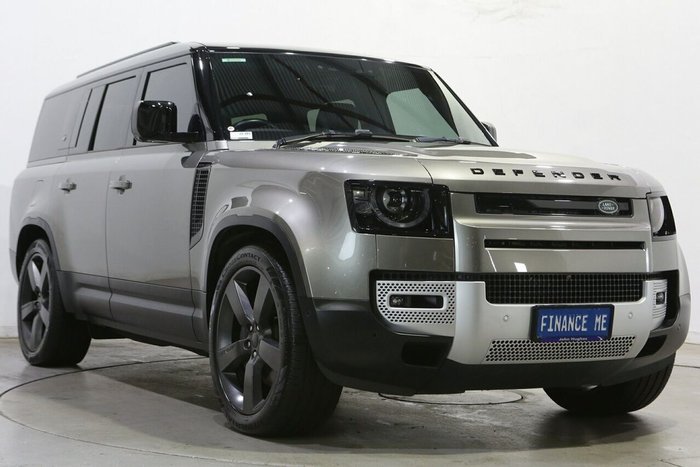 2023 Land Rover Defender 130 P400 SE