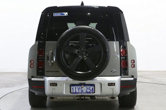 2023 Land Rover Defender 130 P400 SE