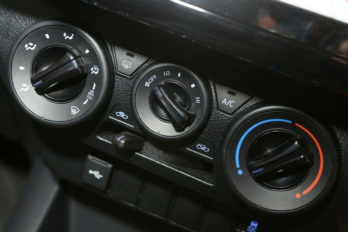 2024 Toyota Hilux Workmate