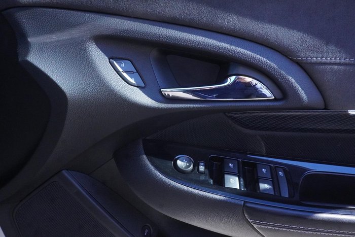 2016 Holden Commodore SS V