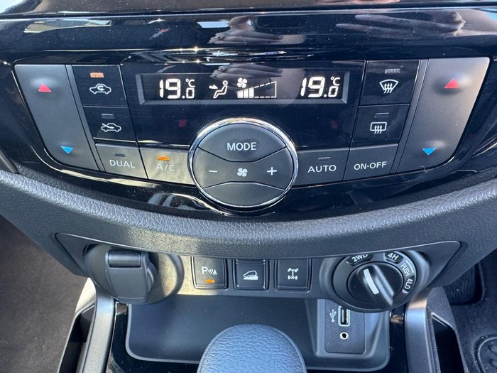 2025 Nissan Navara PRO-4X D23 MY25 4X4 Dual Range Burning Red