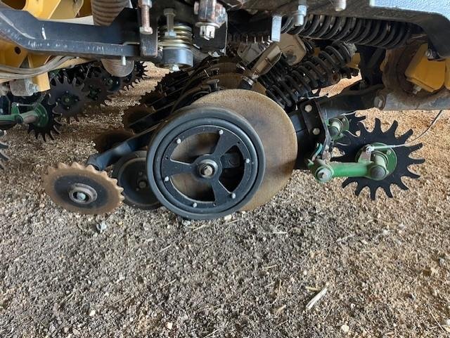 0 SERAFIN ULTISOW S4048 SINGLE DISC AIR SEEDER BAR 2020 USED YELLOW