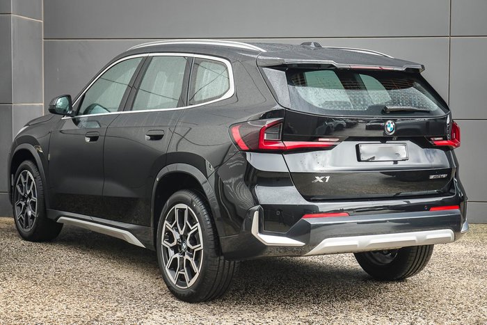 2025 BMW X1 sDrive18i