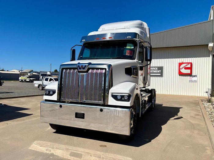 2026 Western Star 48X White