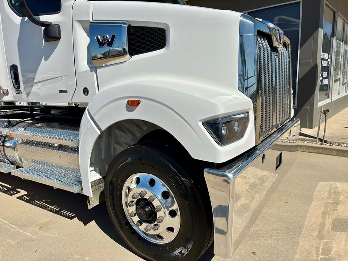 2026 Western Star 48X White