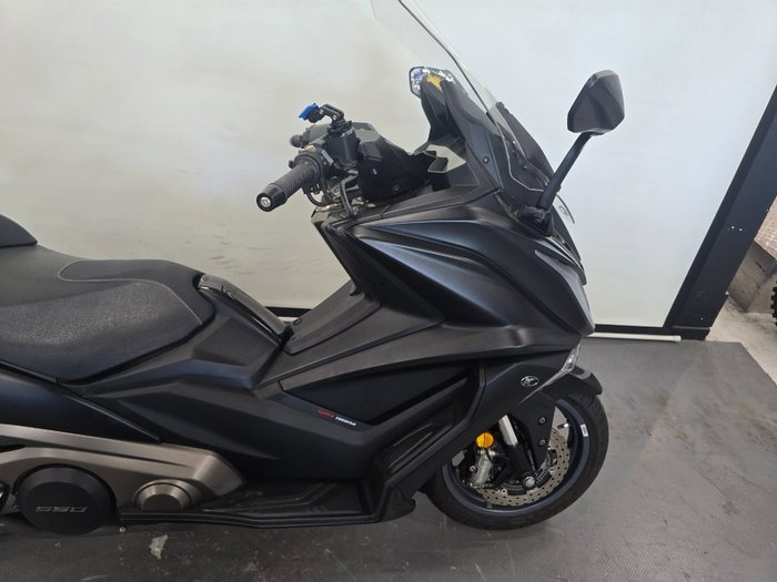 2018 Kymco AK 550 Black