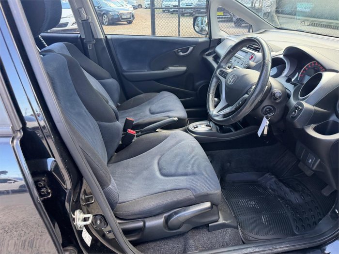 2014 HONDA JAZZ VIBE GE MY12 UPDATE Black