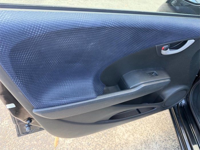 2014 HONDA JAZZ VIBE GE MY12 UPDATE Black