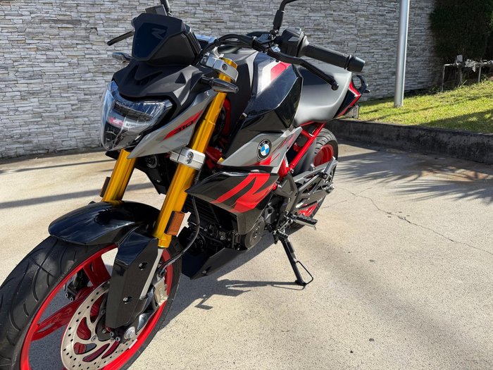 2025 BMW G 310 R