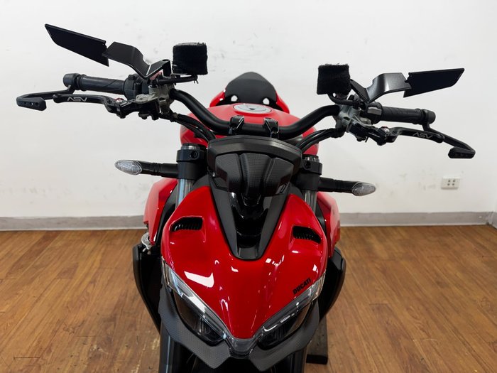 2022 Ducati STREETFIGHTER V2 RED
