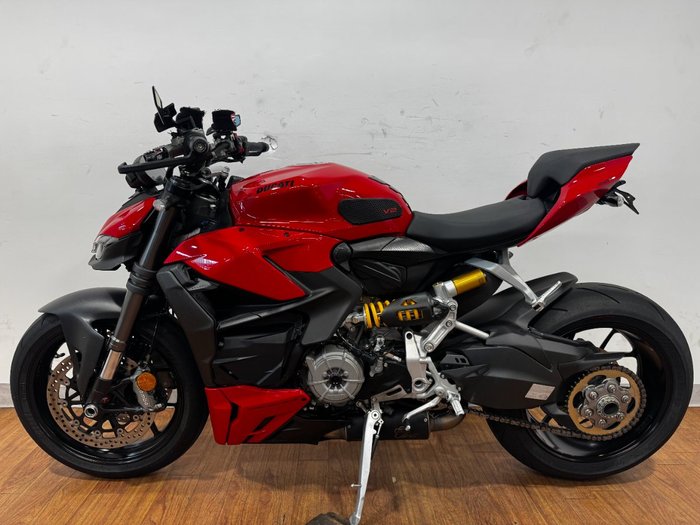 2022 Ducati STREETFIGHTER V2 RED
