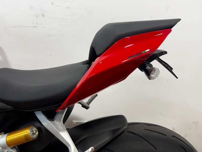 2022 Ducati STREETFIGHTER V2 RED