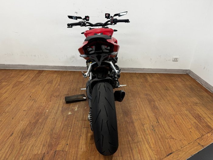 2022 Ducati STREETFIGHTER V2 RED