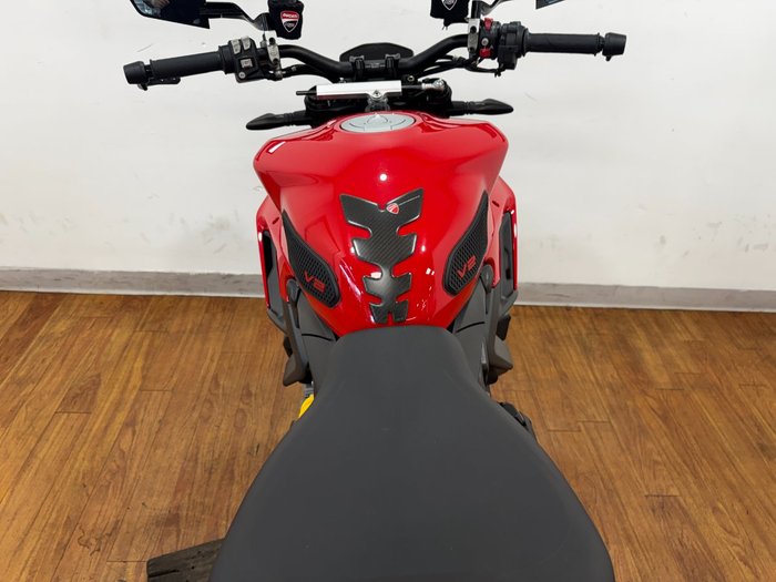 2022 Ducati STREETFIGHTER V2 RED