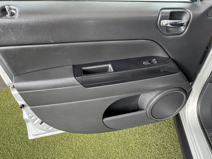 2012 Jeep Compass Sport