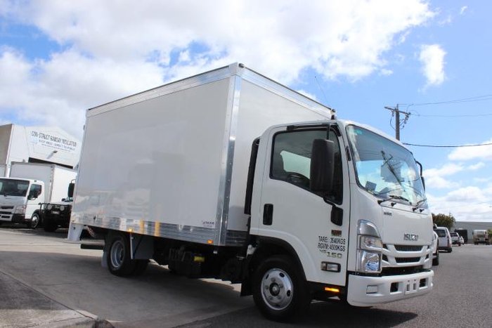 2023 Isuzu N Series NNR 45-150 Vanpack WHITE