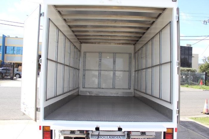 2023 Isuzu N Series NNR 45-150 Vanpack WHITE