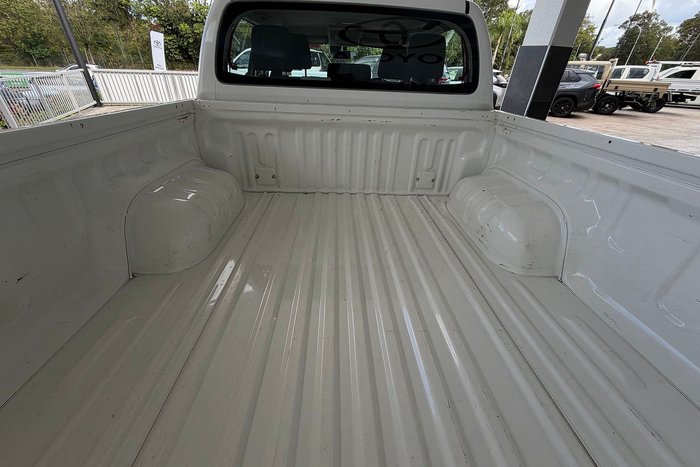 2023 Toyota Hilux SR