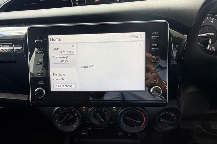 2023 Toyota Hilux SR