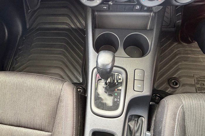 2023 Toyota Hilux SR