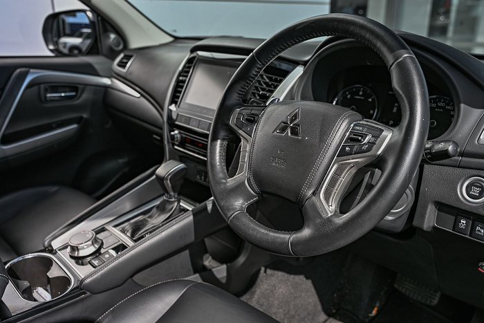 2021 Mitsubishi Pajero Sport GLS