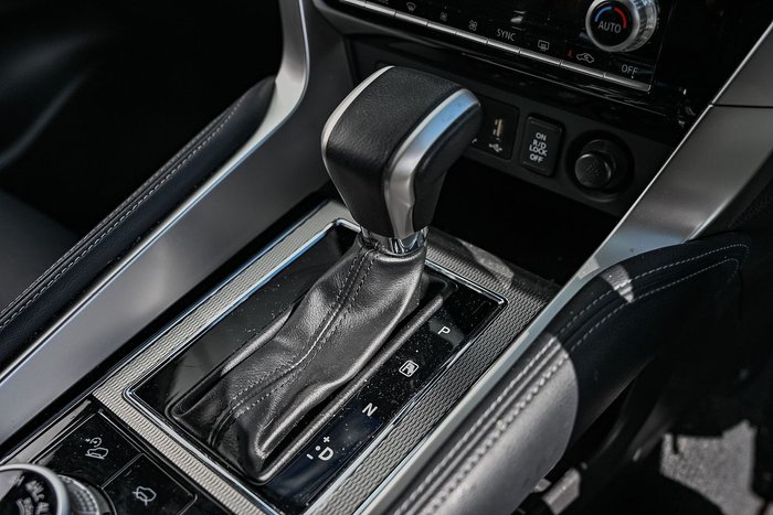 2021 Mitsubishi Pajero Sport GLS