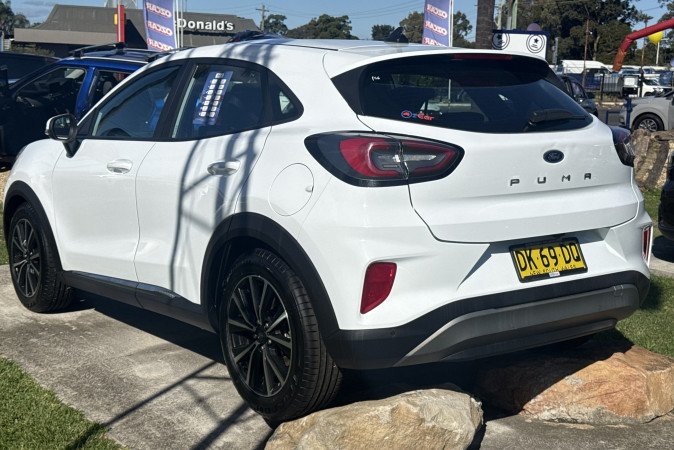 2022 FORD PUMA