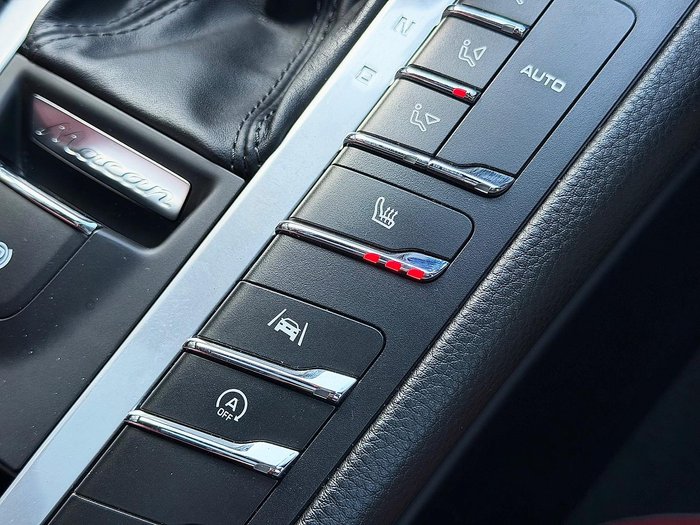 2020 Porsche Macan 95B MY21 AWD Jet Black