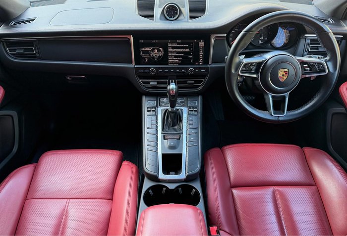 2020 Porsche Macan 95B MY21 AWD Jet Black