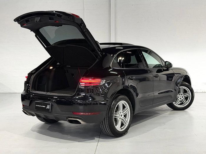 2020 Porsche Macan 95B MY21 AWD Jet Black