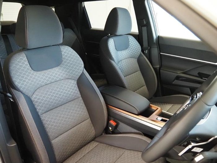 2025 KGM Torres Hybrid K30