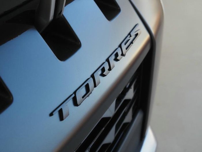 2025 KGM Torres Hybrid K30