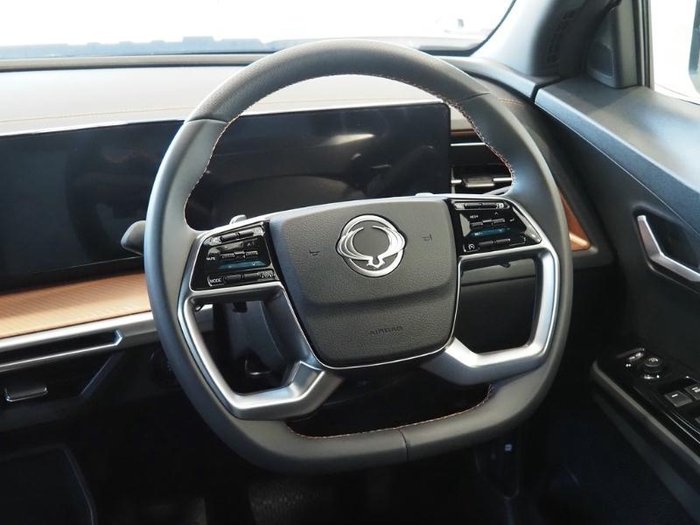 2025 KGM Torres Hybrid K30