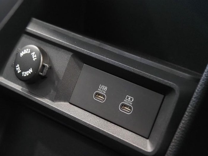 2025 KGM Torres Hybrid K30