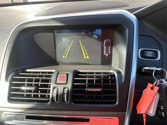 2015 Volvo XC60 D4 Kinetic MY15 Black Sapphire