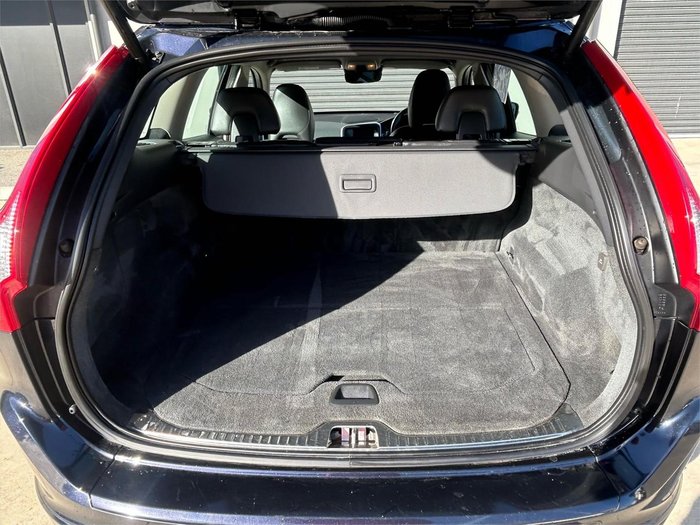 2015 Volvo XC60 D4 Kinetic MY15 Black Sapphire