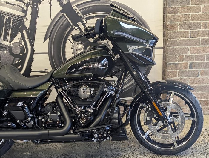 Harley-Davidson Street Glide 117 (FLHX) Touring
