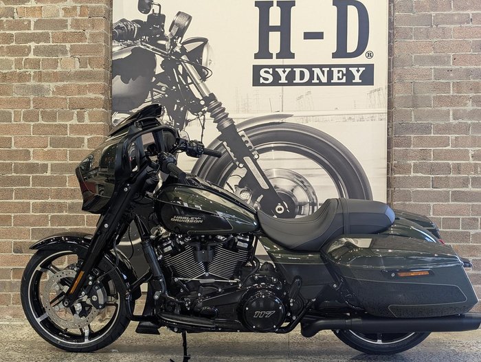 2026 Harley-Davidson Street Glide 117 (FLHX) Touring Black