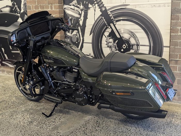 2026 Harley-Davidson Street Glide 117 (FLHX) Touring Black