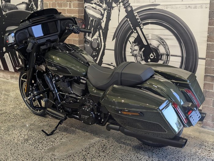 2026 Harley-Davidson Street Glide 117 (FLHX) Touring Black